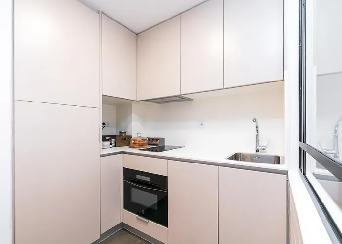 Lujo Centro-nautico-cies+parking Vigo